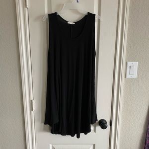 black sleeveless boutique tshirt dress